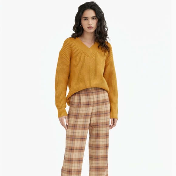 Aritzia Wilfred ‘Belize Sweater’ in Cream - Picture 5 of 8